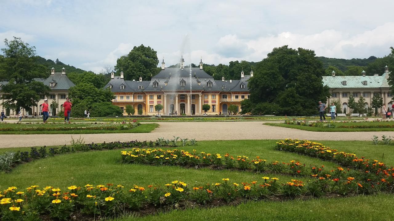 Hotel Garni Sonnenhof Reichenberg  Exterior foto